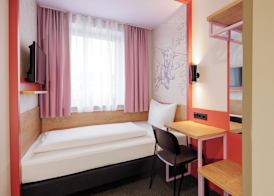 McDreams Hotel Wuppertal City 3