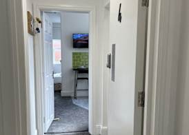 Modern 1 bed studios for comfy stay in Preston 4