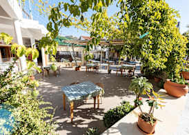 Kalavasos Square Apartments - With Access to Shared Pool 3 Minutes Walk 4