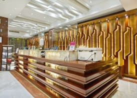 Hotel Sarina 4