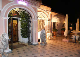 Hotel Ristorante Borgo La Tana 2