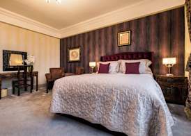 The Howbeck & The Retreat 5min to Lake, Restaurants & to the free Hydro Wellness Club 3