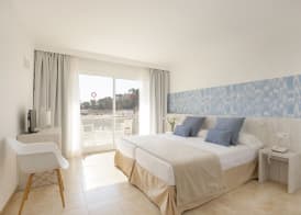 Hotel Torá 4