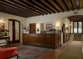 Hotel Villa Cipriani 2