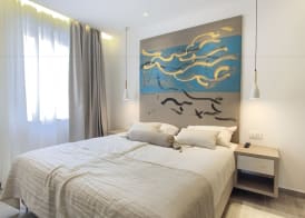Kalamota Beach House 3
