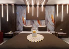 Elegance hotel & Casino 3
