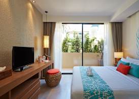 Bandara Beach Resort, Phuket 5