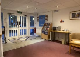 Days Inn by Wyndham Michaelwood M5 5