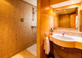 EL Borj Family Club 5