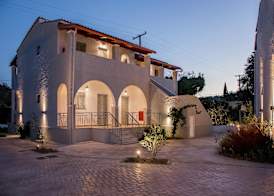 Dominoes Corfu 2