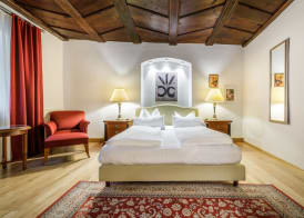Chin-Chin Hotel ehemals Bohemian Hotel 2