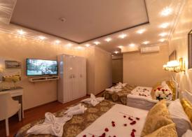 Charm Hotel 5