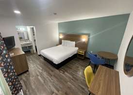 Beyond Stay Hotel 4