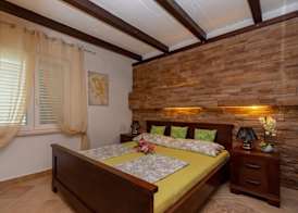 Apartments Vida with garden 5