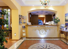 Hotel MR Les Rotes 3