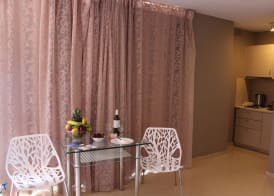 Pictures Suites 5
