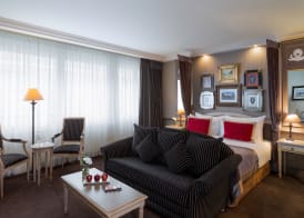 Royal Manotel 4