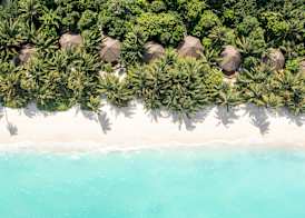 Mercure Maldives Kooddoo Resort 5