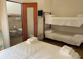 AL FARO VINTAGE HOTEL -SPIAGGIA LA CINTA-SAN TEODORO 5