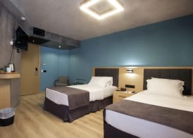 Red Stone Hotel 3