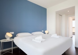 Port Forum Apartments by Olala Homes 4