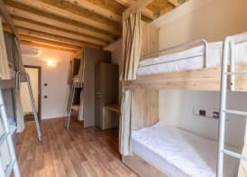 Hostel Antique 5