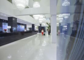 King Evelthon Beach Hotel & Resort 4