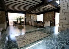 Dionysos Central Hotel 3