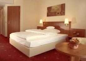 Waldhotel Nachtigall 5