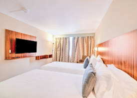 Palms Hotel & Retreat By Palette London Romford 5