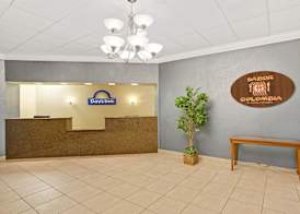 Days Inn by Wyndham Orlando Airport Florida Mall 2