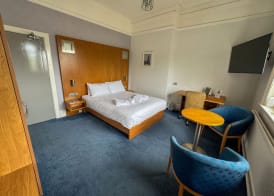 The New England Hotel 4
