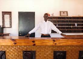 Bungalow Beach Hotel 2