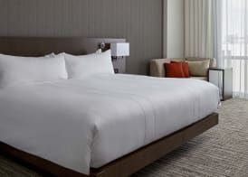 Calgary Airport Marriott In-Terminal Hotel 5