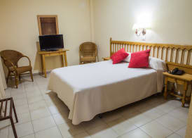 Hotel Tres Jotas Conil 4