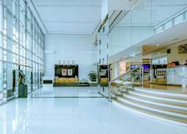 TIME Oak Hotel & Suites 5