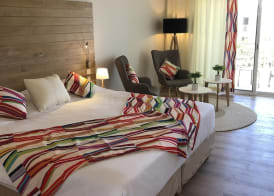 La Playa Orient Bay 5