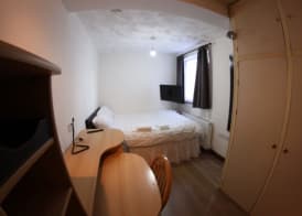 College Street Abode - Guest House 5