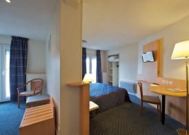 Hotel Le Bourbon Pau Centre 3