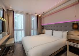 Premier Inn Berlin Alexanderplatz 4