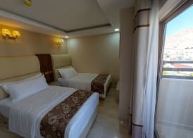 Jordan Seasons Hotel 5