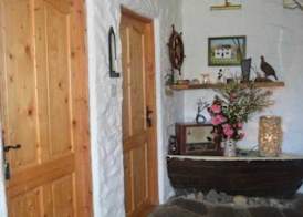 Lissyclearig Thatched Cottage 3