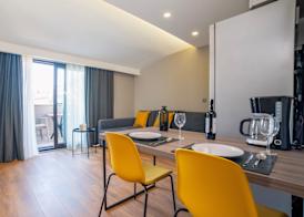 Vesta Rooms 4