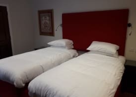 The Skye Inn 5