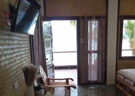Las Cabanas Beach Resort 5