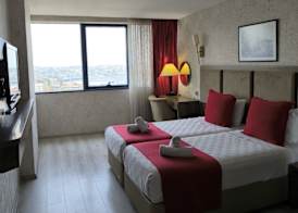 Euro Plaza Hotel 4