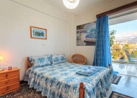 Bright comfy flat near the beach & the city center 5
