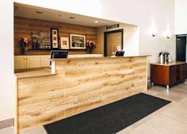 Country Inn & Suites by Radisson, Stockton, IL 3