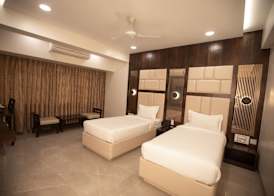 Hotel Naaz Executive 4