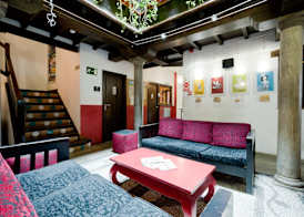 Oasis Backpackers' Hostel Granada 5